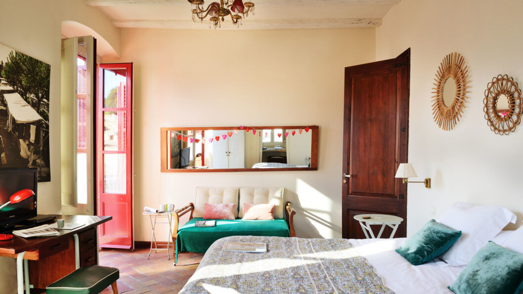 PERSONLIGHET: Alle de vakre rommene på Hotel Aiguaclara er innredet forskjellig. PERSONLIGHET: Alle de vakre rommene på Hotel Aiguaclara er innredet forskjellig.