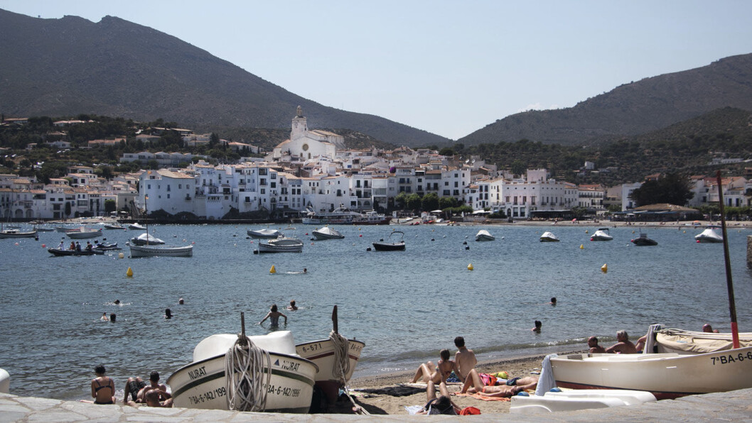 EN BY Å FORELSKE SEG I: Cadaqués er en sjarmerende landsby som ikke er ødelagt av turismen. Foto: Dreamstime EN BY Å FORELSKE SEG I: Cadaqués er en sjarmerende landsby som ikke er ødelagt av turismen. Foto: Dreamstime