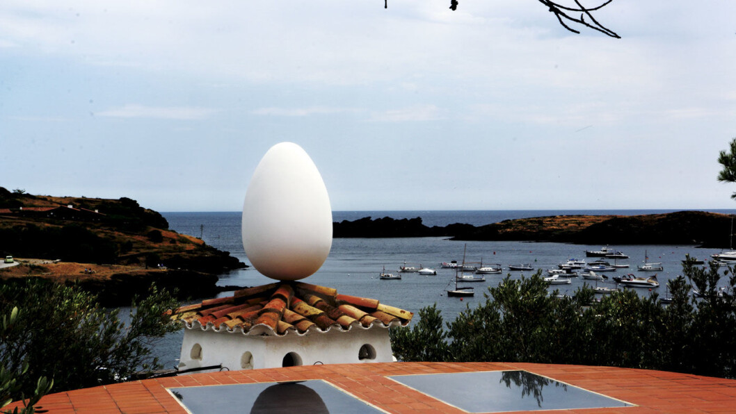 DALIS LEKEGRIND: Salvador Dalí og kona Galas hus i Port Lligat er i dag et museum og helt klart preget av kunstnerens lekenhet. DALIS LEKEGRIND: Salvador Dalí og kona Galas hus i Port Lligat er i dag et museum og helt klart preget av kunstnerens lekenhet.