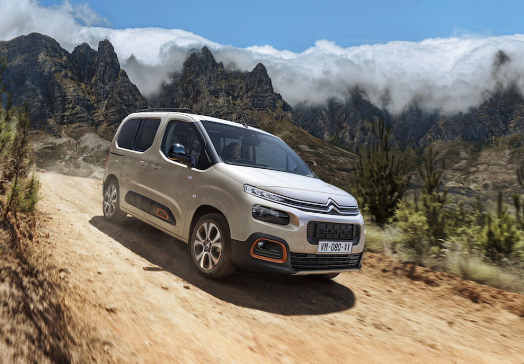 MER ENN SNEKKERBIL: Med fem seter og en kraftig oppgradering av utseende, utstyr og komfort, blir nye Citroën Berlingo en bil som bør være aktuell også for barnefamilier. Foto: Citroën MER ENN SNEKKERBIL: Med fem seter og en kraftig oppgradering av utseende, utstyr og komfort, blir nye Citroën Berlingo en bil som bør være aktuell også for barnefamilier. Foto: Citroën