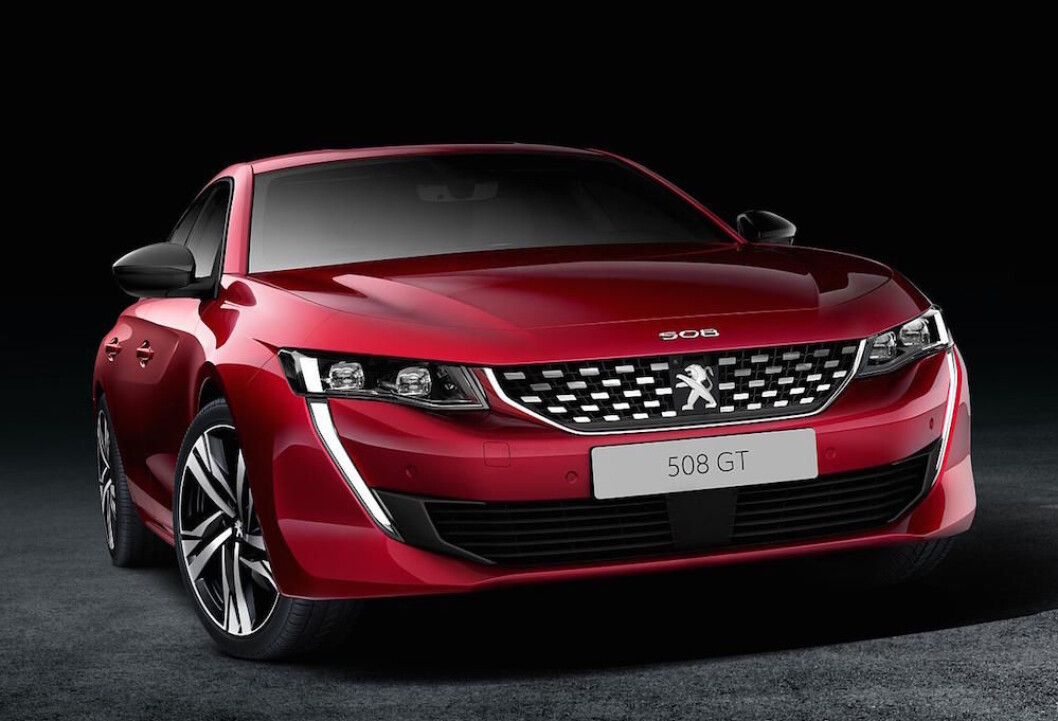 UTSEENDET TELLER: Nye Peugeot 508 er lavere, kortere og mer kupé-formet enn dagens modell og blir en bil folk kommer til å snu seg etter på gata. Foto: Peugeot UTSEENDET TELLER: Nye Peugeot 508 er lavere, kortere og mer kupé-formet enn dagens modell og blir en bil folk kommer til å snu seg etter på gata. Foto: Peugeot