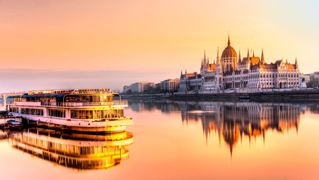 DONAUS DRONNING: Innseilingen til Budapest er verdt å få med seg, med storslått utsikt over elven og byen. Foto: Shutterstock DONAUS DRONNING: Innseilingen til Budapest er verdt å få med seg, med storslått utsikt over elven og byen. Foto: Shutterstock