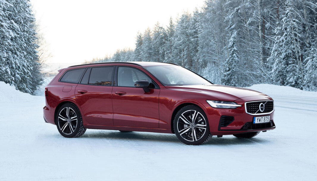 <span class=" font-weight-bold" data-lab-font_weight_desktop="font-weight-bold">IKKE PREMIUM:</span> Volvo V60 ser riktig lekker ut, men under overflaten tar rusten fort tak i karosseriet. <span class=" font-weight-bold" data-lab-font_weight_desktop="font-weight-bold">IKKE PREMIUM:</span> Volvo V60 ser riktig lekker ut, men under overflaten tar rusten fort tak i karosseriet.