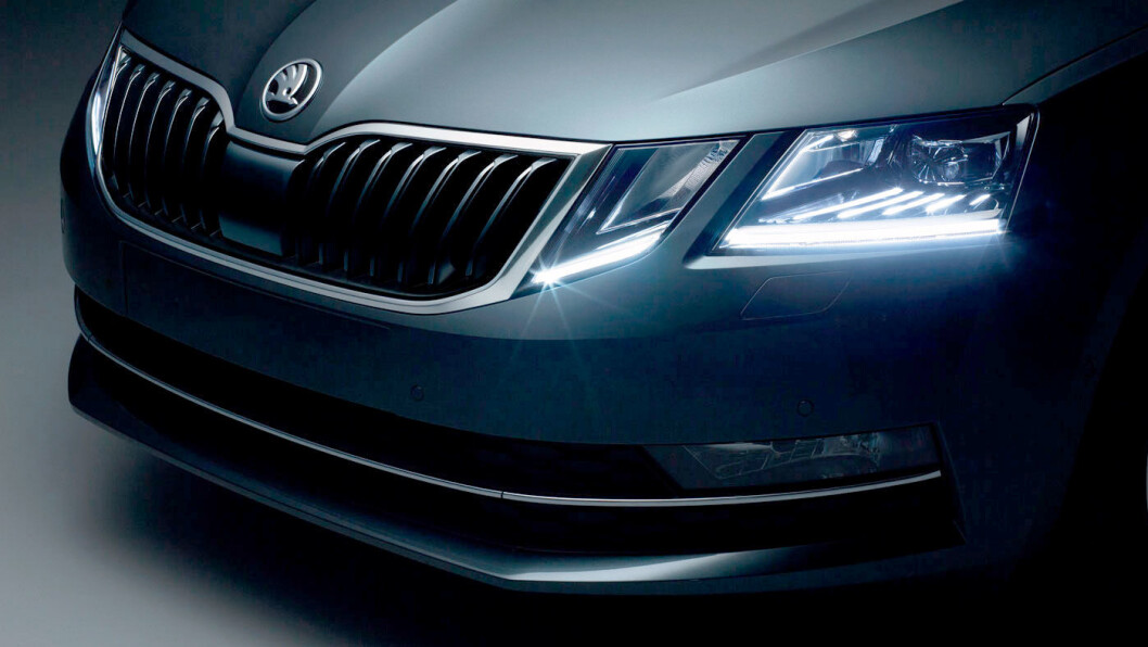 NYTT ANSIKT: I 2017 fikk Octavia en facelift som gjorde fronten mer særpreget. Resten av bilen er utseendemessig ganske anonym. NYTT ANSIKT: I 2017 fikk Octavia en facelift som gjorde fronten mer særpreget. Resten av bilen er utseendemessig ganske anonym.