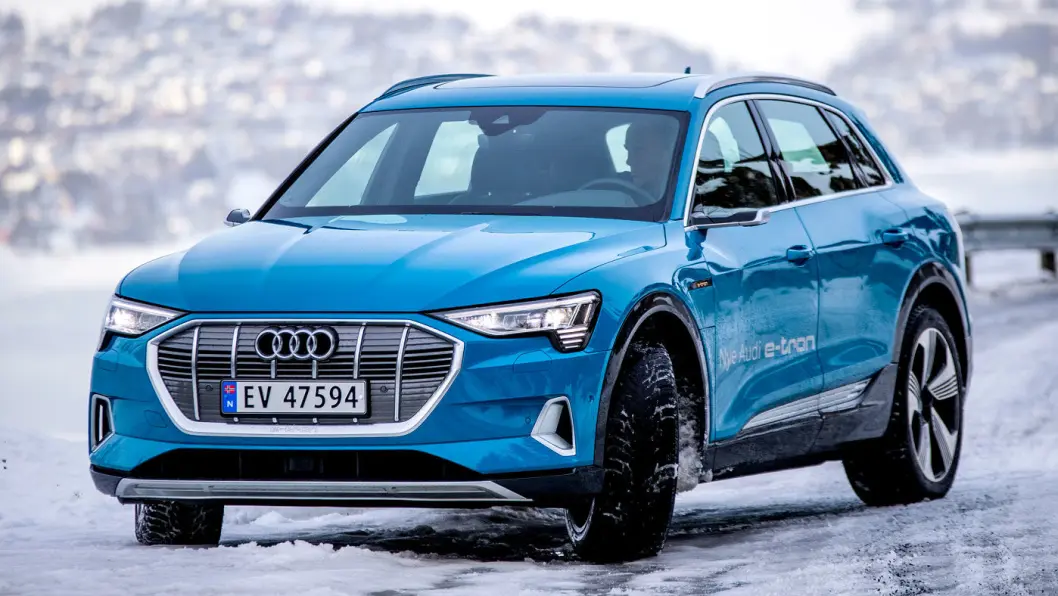 LEKREST: Vi mener e-Tron er den mest attraktive elbilen designmessig. Muskuløs, kompakt og med store hjul. LEKREST: Vi mener e-Tron er den mest attraktive elbilen designmessig. Muskuløs, kompakt og med store hjul.