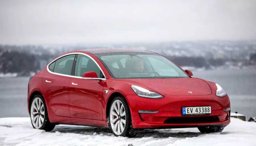 KRANGLETE: Et problem med en varmepumpesensor har ført til at Tesla Model 3-eiere har opplevd at bilen mistet varmen.