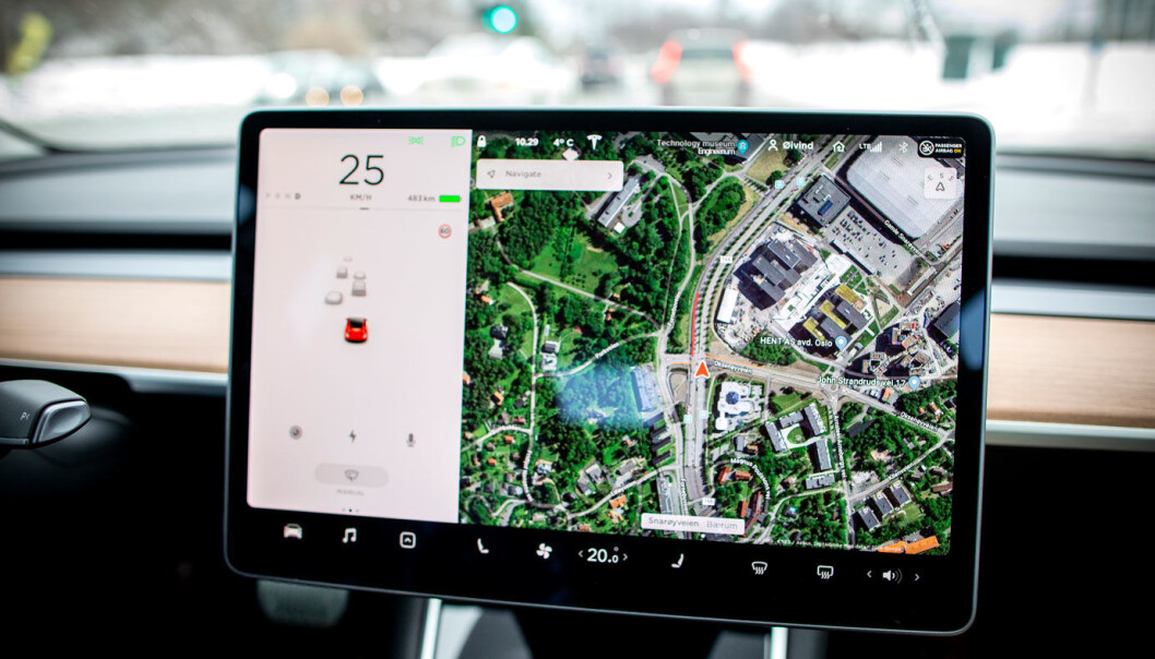 SKAL KLARE SEG SELV: Med den nye FSD-programvaren skal Teslas Autopilot etterhvert bli i stand til å navigere på egenhånd også i slike komplekse omgivelser. SKAL KLARE SEG SELV: Med den nye FSD-programvaren skal Teslas Autopilot etterhvert bli i stand til å navigere på egenhånd også i slike komplekse omgivelser.
