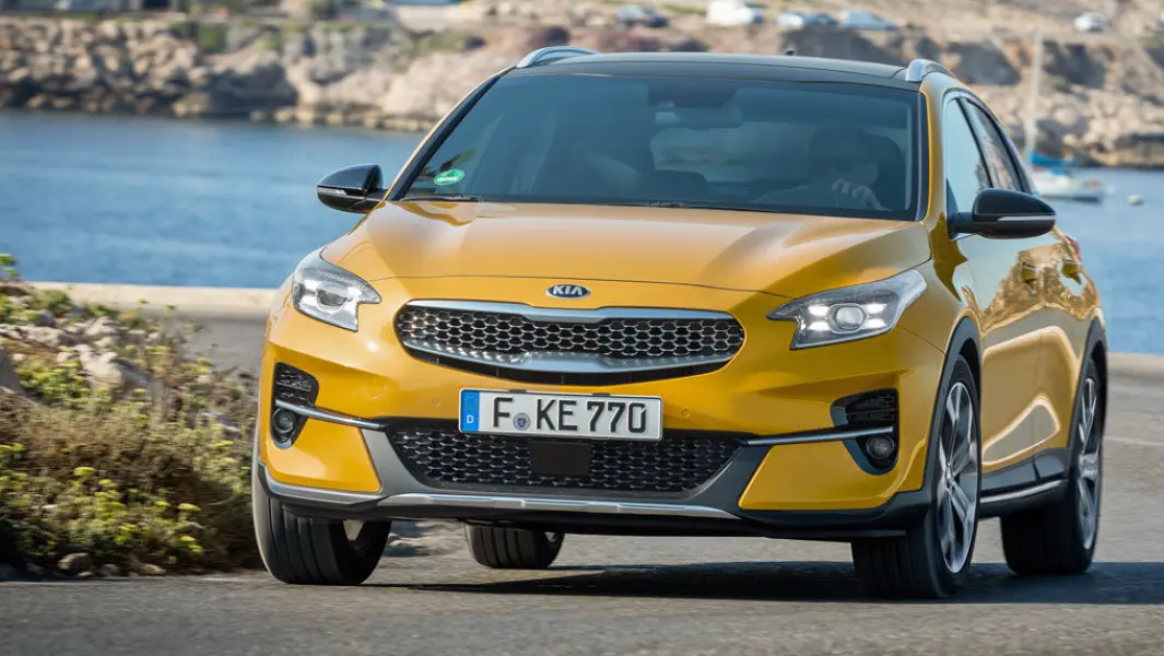 KIAS LEKRESTE: Kia XCeed er blitt en meget elegant bil med gjennomført og selvsikker design. KIAS LEKRESTE: Kia XCeed er blitt en meget elegant bil med gjennomført og selvsikker design.