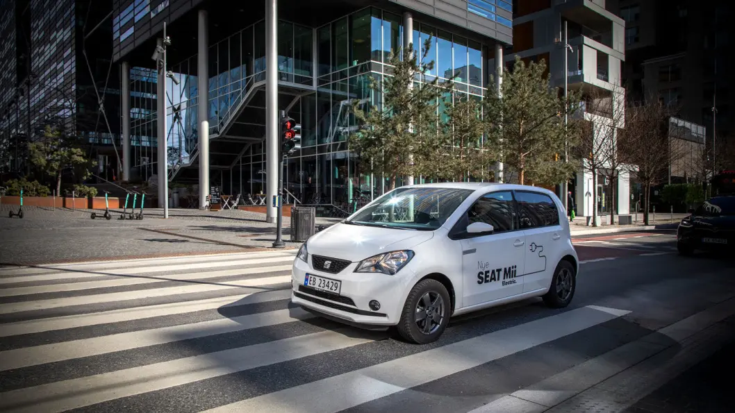 AKTUELL NOK: Seat Mii Electric gjør seg ikke bort i forhold til andre småbiler i dagens trafikkbilde. AKTUELL NOK: Seat Mii Electric gjør seg ikke bort i forhold til andre småbiler i dagens trafikkbilde.