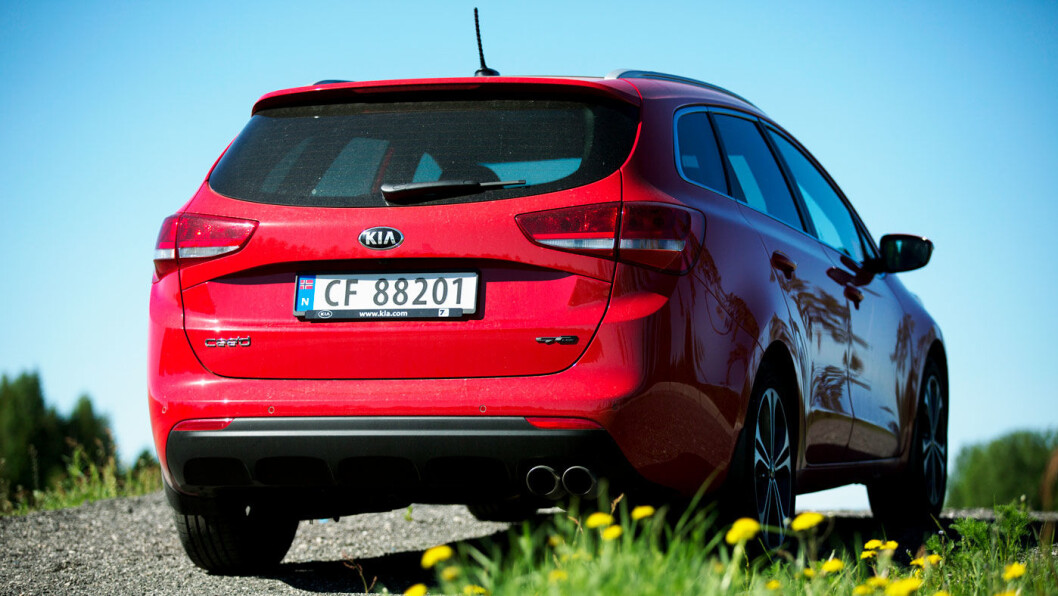 LITEN FAMILIEBIL: Som stasjonsvogn er Kia Cee'd fullt brukbar for en familie med ett eller to barn. LITEN FAMILIEBIL: Som stasjonsvogn er Kia Cee'd fullt brukbar for en familie med ett eller to barn.