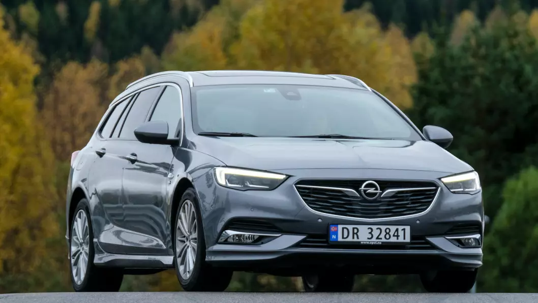 ELEGANT: Opel Insignia er en elegant og lettkjørt stasjonsvogn. Foto: Jon Terje Hellgren Hansen