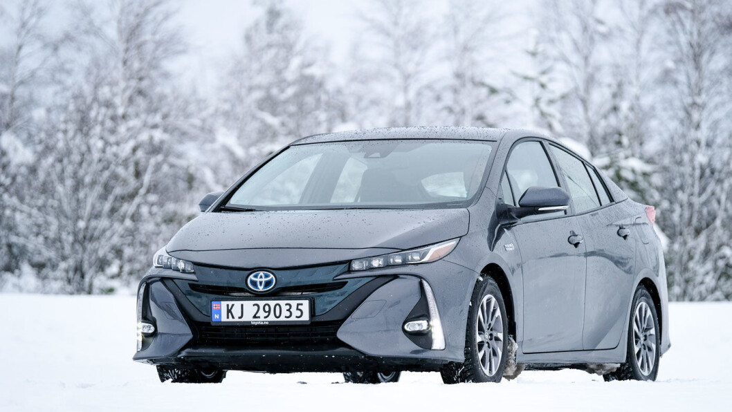 UTFORDRES: En Prius plug-in kan fortsatt være det opplagte valget for mange – ikke minst på grunn av Toyotas unike kompetanse på feltet og solide merkevare. Foto: Jon Terje Hellgren Hansen UTFORDRES: En Prius plug-in kan fortsatt være det opplagte valget for mange – ikke minst på grunn av Toyotas unike kompetanse på feltet og solide merkevare. Foto: Jon Terje Hellgren Hansen