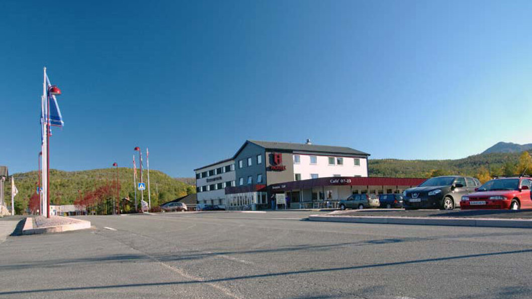 ET MØTESTED: Hamarøy er Hamsuns rike, og Hamarøy Hotel ligger praktisk til rett ved E6. ET MØTESTED: Hamarøy er Hamsuns rike, og Hamarøy Hotel ligger praktisk til rett ved E6.