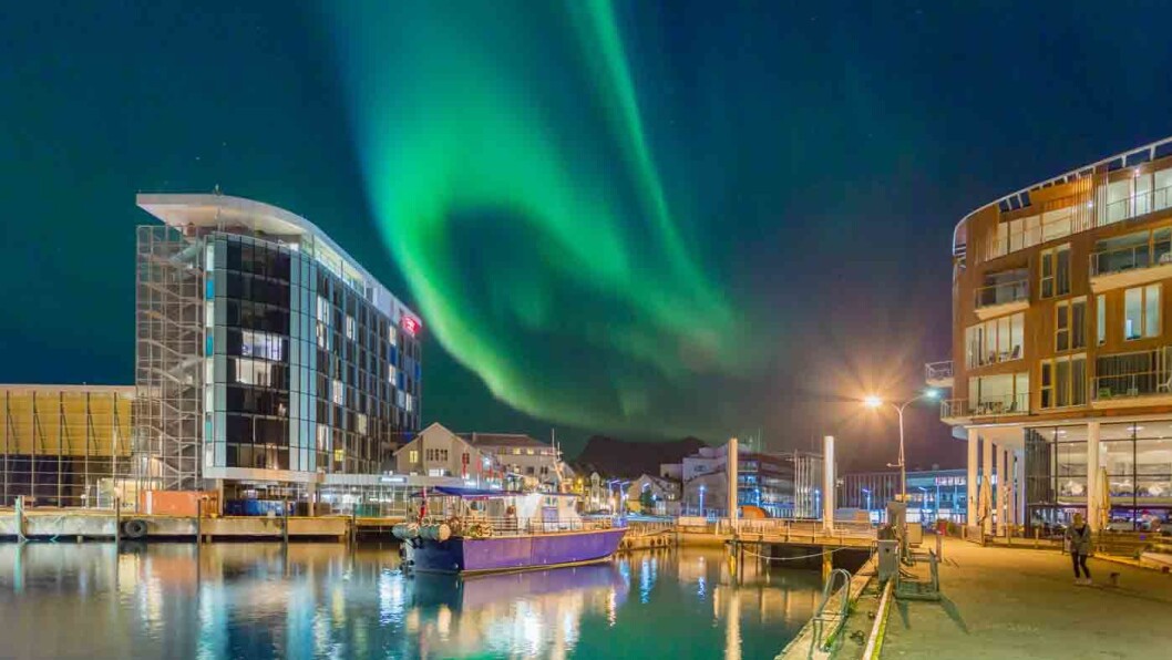 FLOTT BELIGGENHET: Thon Hotel Lofoten ligger i sentrum av Svolvær med hav og fjell og byliv rett utenfor. FLOTT BELIGGENHET: Thon Hotel Lofoten ligger i sentrum av Svolvær med hav og fjell og byliv rett utenfor.