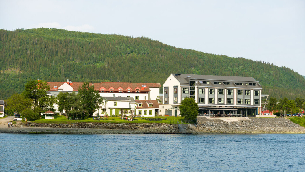 GAMMELT OG NYTT: Mosjøen ble ikke utsatt for luftangrep under krigen, og den gamle delen av hotellet står godt side om side med det nye tilbygget. GAMMELT OG NYTT: Mosjøen ble ikke utsatt for luftangrep under krigen, og den gamle delen av hotellet står godt side om side med det nye tilbygget.