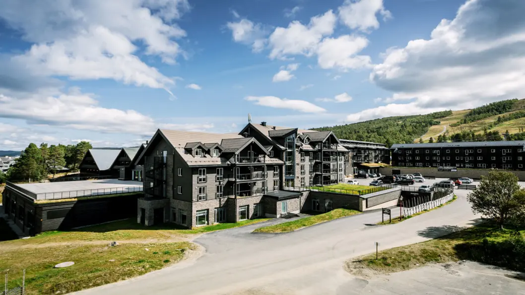 GEILOS SOLSIDE: Vestlia Resort ligger litt utenfor sentrum, men rett ved skibakken – og de tilbyr henting hvis du kommer med toget. GEILOS SOLSIDE: Vestlia Resort ligger litt utenfor sentrum, men rett ved skibakken – og de tilbyr henting hvis du kommer med toget.
