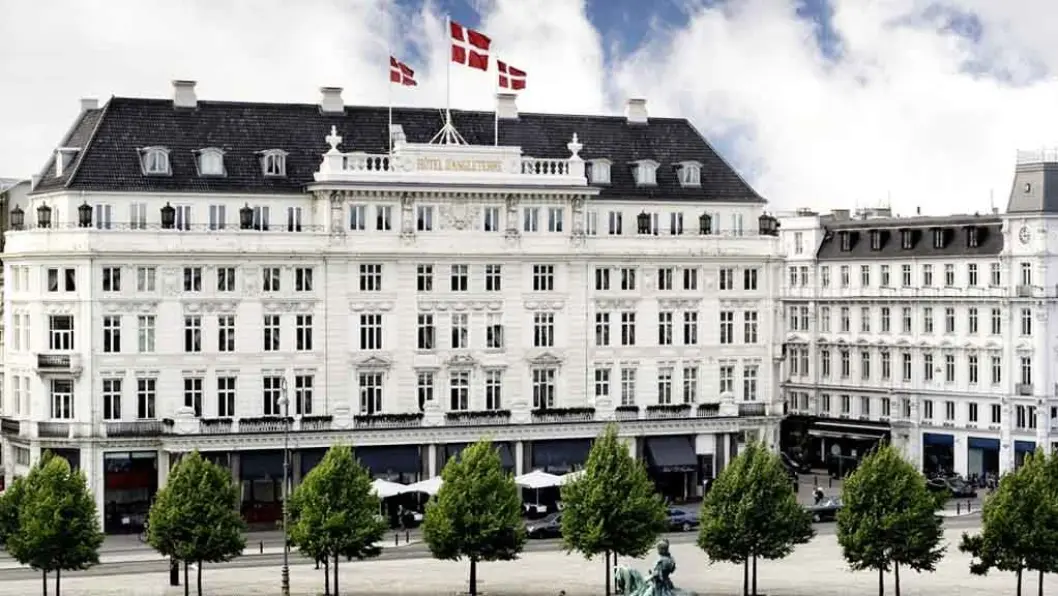 DRONNINGEN: D'Angleterre er et av Nordens flotteste hotell, verken mer eller mindre. DRONNINGEN: D'Angleterre er et av Nordens flotteste hotell, verken mer eller mindre.