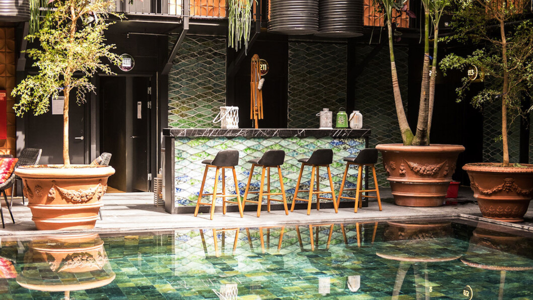 ENJOY: Nyt svømmebassenget (og kanskje også baren…?) på Manon Les Suites. Foto: Guldsmeden Hotels ENJOY: Nyt svømmebassenget (og kanskje også baren…?) på Manon Les Suites. Foto: Guldsmeden Hotels
