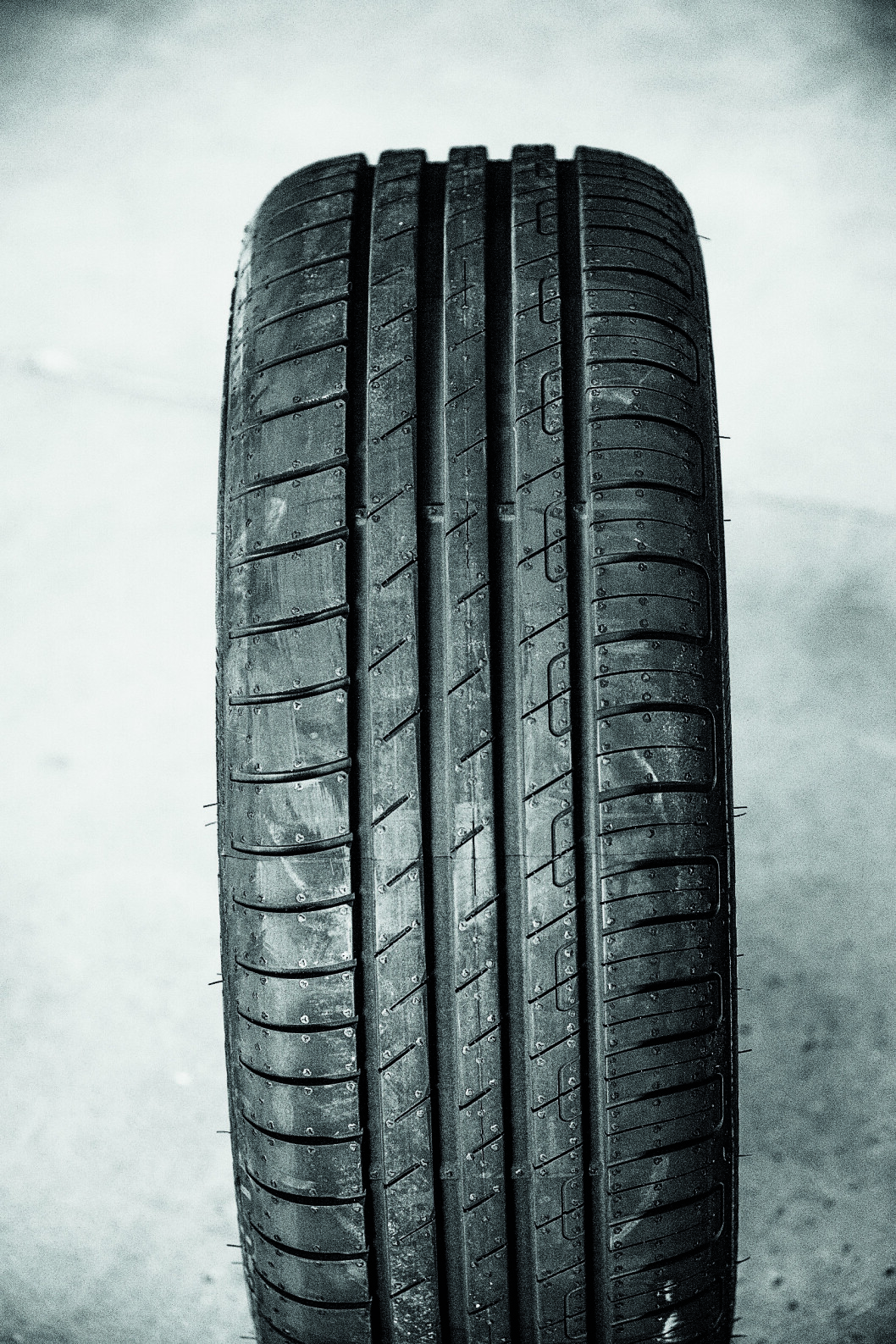 STØYER LITE: Goodyear EfficientGrip Performance STØYER LITE: Goodyear EfficientGrip Performance