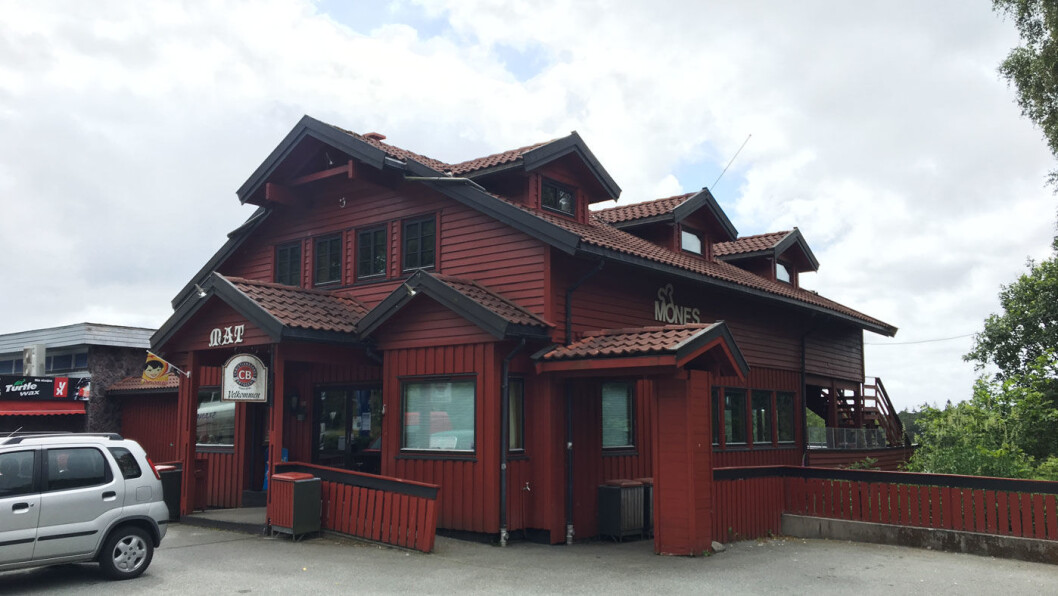 MONES WOK OG CAFÉ: Asiatisk og norsk tradisjonsmat like utenfor Mandal. MONES WOK OG CAFÉ: Asiatisk og norsk tradisjonsmat like utenfor Mandal.