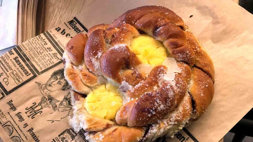 NYBAKT: Brød og boller fra eget bakstehus er noe av det som frister på Ostereidet Kro. NYBAKT: Brød og boller fra eget bakstehus er noe av det som frister på Ostereidet Kro.