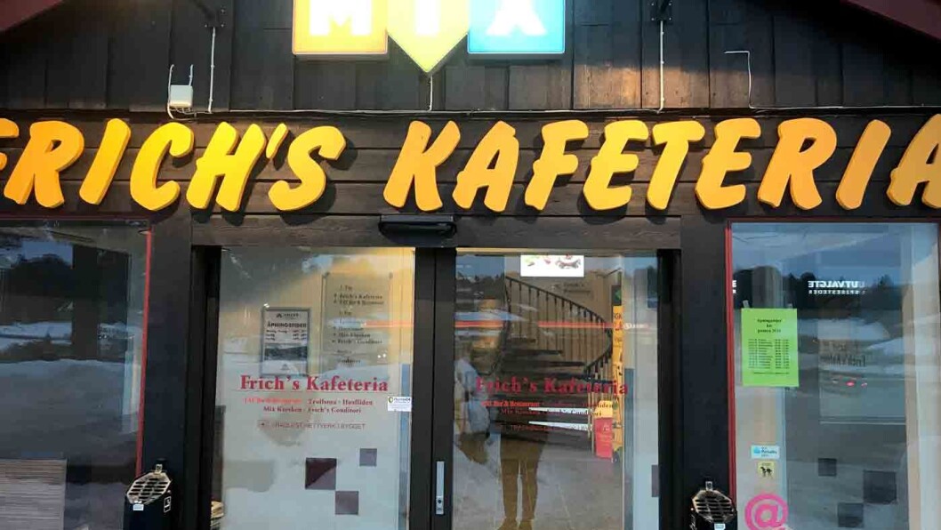 ANONYMT: Frich´s Kafeteria er godt besøkt, men det er ikke lett å skjønne hvorfor. ANONYMT: Frich´s Kafeteria er godt besøkt, men det er ikke lett å skjønne hvorfor.