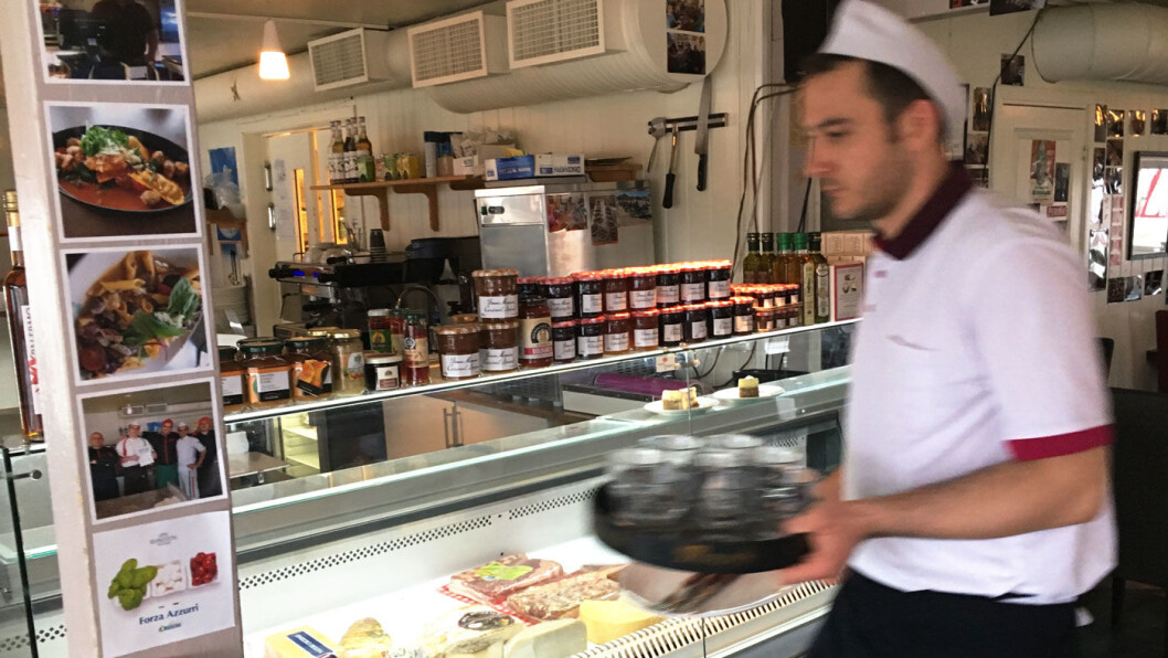 FULL FART: Det går unna på kjøkkenet på Trattoria Capri i Varangerbotn. FULL FART: Det går unna på kjøkkenet på Trattoria Capri i Varangerbotn.