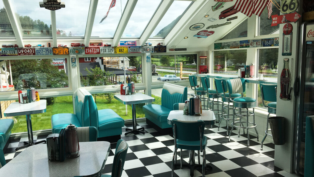 EN OPPLEVELSE: En amerikansk diner i gjennomført turkis. EN OPPLEVELSE: En amerikansk diner i gjennomført turkis.