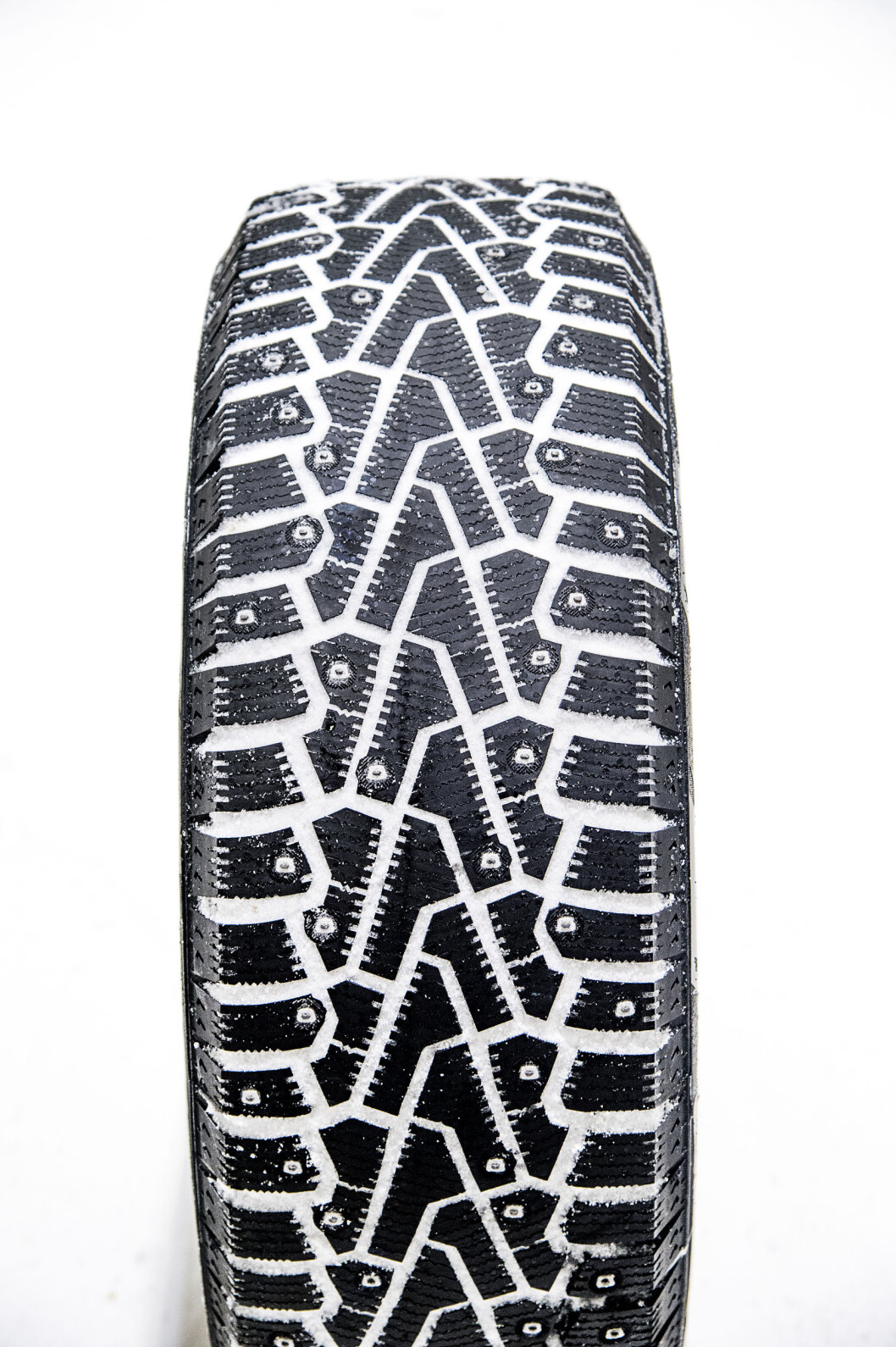 KJAPP PÅ IS: Pirelli Ice Zero KJAPP PÅ IS: Pirelli Ice Zero
