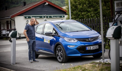 Opel skal bytte ut batteriene i alle Ampera-e