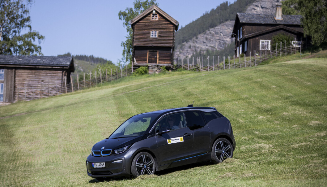 IMPONERER: BMW i3 IMPONERER: BMW i3