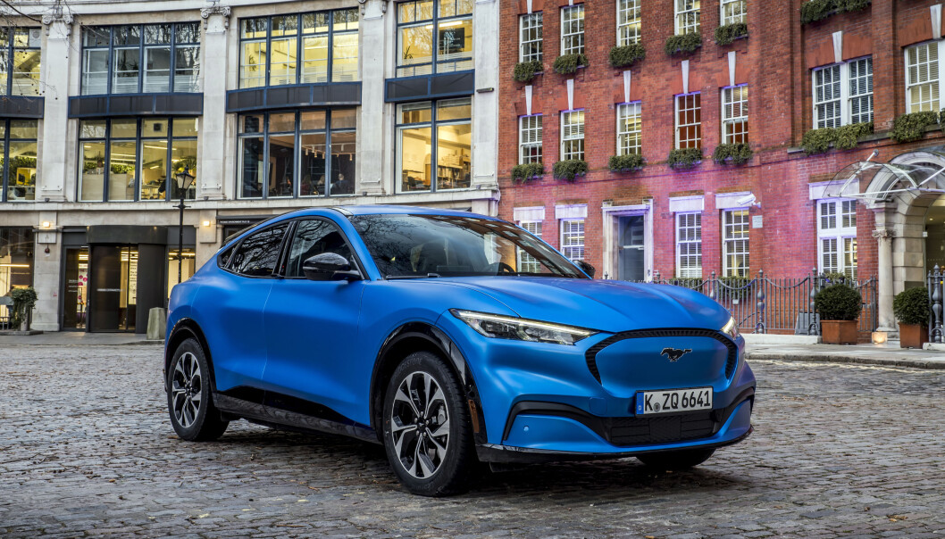<b>VALGFRITT:</b> Fords elbil, Mustang Mach-E, er på gang. Også på denne kan du velge mellom bakhjulsdrift eller firehjulsdrift. <b>VALGFRITT:</b> Fords elbil, Mustang Mach-E, er på gang. Også på denne kan du velge mellom bakhjulsdrift eller firehjulsdrift.