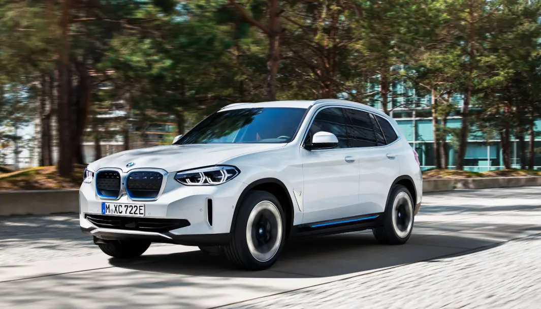 NY EL-SUV: BMW lanserer omsider sin elektriske iX3. NY EL-SUV: BMW lanserer omsider sin elektriske iX3.