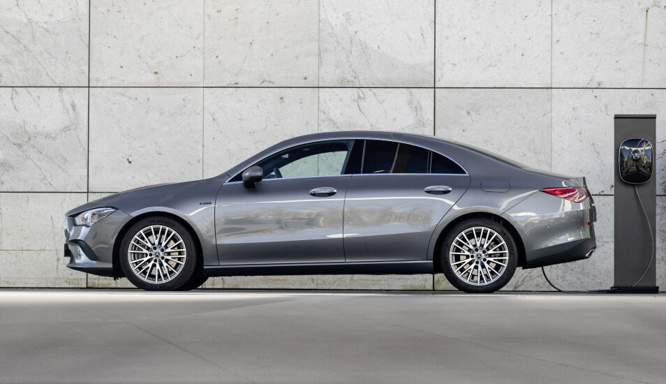 <b>69 KILOMETER:</b> Elegante CLA Coupe skal i teorien komme noen meter lenger enn de to andre. <b>69 KILOMETER:</b> Elegante CLA Coupe skal i teorien komme noen meter lenger enn de to andre.