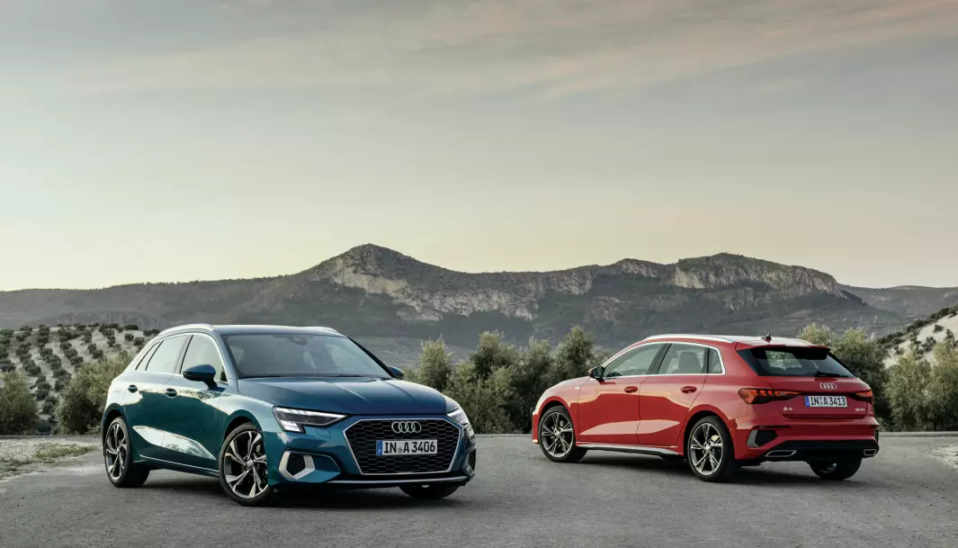 <b>NY GENERASJON:</b> Audi A3 Sportback i henholdsvis «turbo blå» og «tango rød».