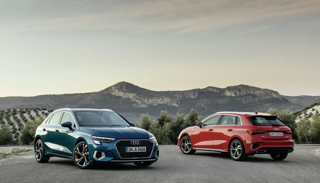 <b>NY GENERASJON:</b> Audi A3 Sportback i henholdsvis «turbo blå» og «tango rød». <b>NY GENERASJON:</b> Audi A3 Sportback i henholdsvis «turbo blå» og «tango rød».