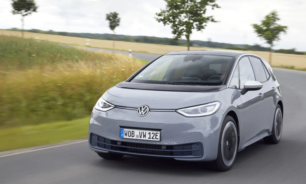 BOM STILLE: VW ID.3 har hatt problemer med 12-voltsbatteriet som lades ut. BOM STILLE: VW ID.3 har hatt problemer med 12-voltsbatteriet som lades ut.