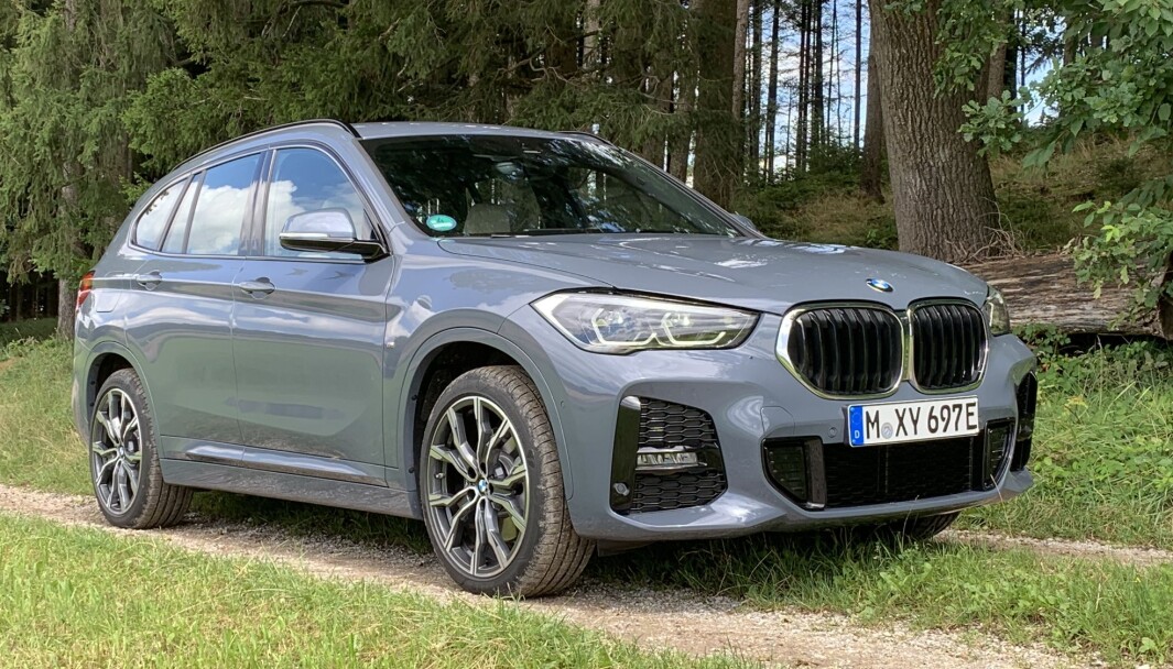 ANSIKTSLØFTET: BMW X1 fikk en optisk oppgradering samtidig med at den ble lansert som ladbar hybrid. ANSIKTSLØFTET: BMW X1 fikk en optisk oppgradering samtidig med at den ble lansert som ladbar hybrid.