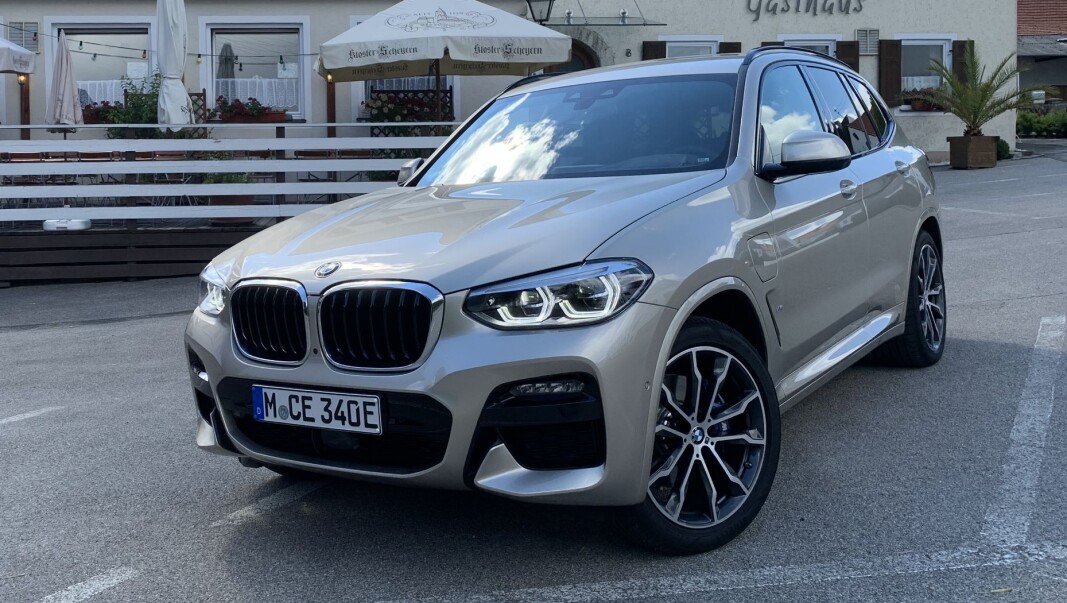 LADBAR SUKSESS: Vi har kjørt den ladbare versjonen av BMWs bestselgende SUV. LADBAR SUKSESS: Vi har kjørt den ladbare versjonen av BMWs bestselgende SUV.