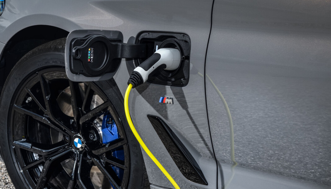 MÅ MULIGENS REPARERES: De nyeste ladbare BMW-hybridene har en mulig kortslutningsrisiko. MÅ MULIGENS REPARERES: De nyeste ladbare BMW-hybridene har en mulig kortslutningsrisiko.
