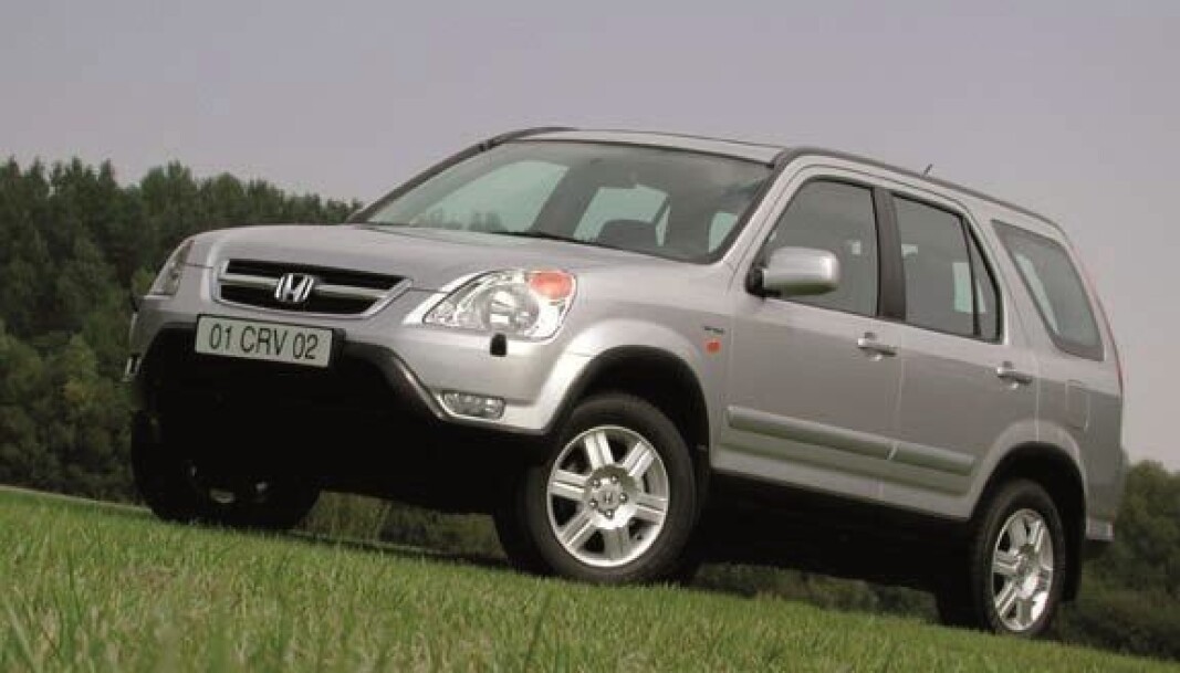 <b>PRAKTISK:</b> Mange falt for Honda CR-V, en meget praktisk, kompakt og problemløs firehjulstrekker. Avbildet en 2003-modell. <b>PRAKTISK:</b> Mange falt for Honda CR-V, en meget praktisk, kompakt og problemløs firehjulstrekker. Avbildet en 2003-modell.