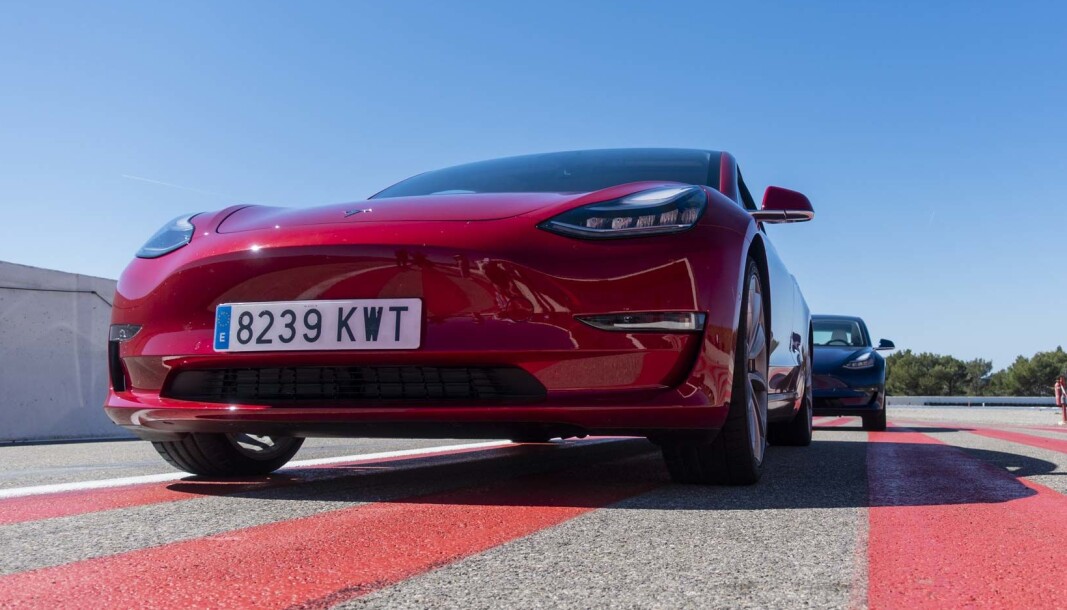 IKKE PÅ TOPP: Model 3-salget faller i Europa - men snart blir det produksjon i Tyskland. IKKE PÅ TOPP: Model 3-salget faller i Europa - men snart blir det produksjon i Tyskland.
