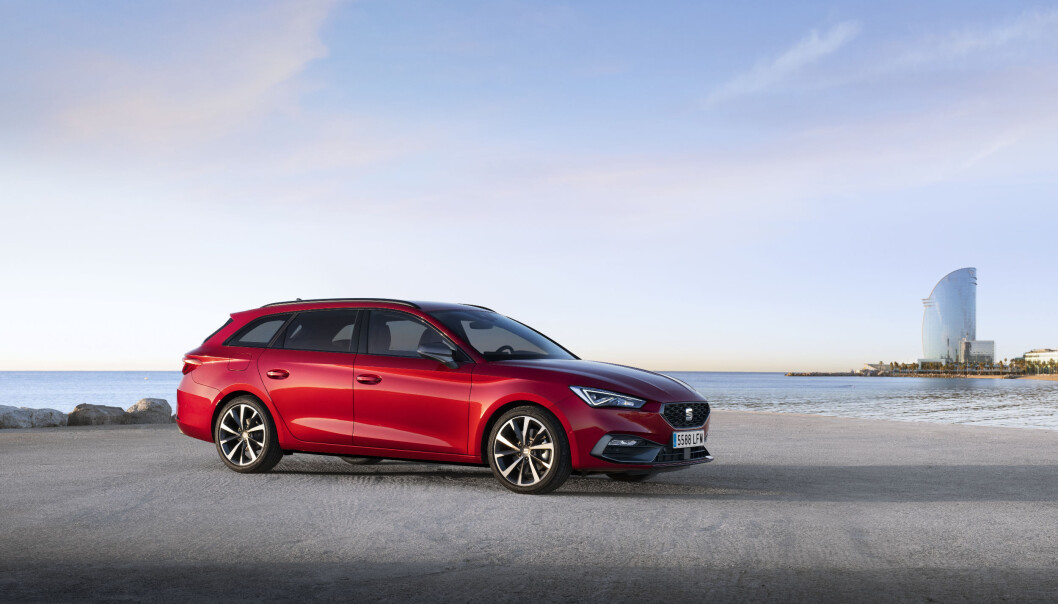 <span class=" font-weight-bold" data-lab-font_weight_desktop="font-weight-bold">SJELDENT SYN: </span>Så langt i 2020 er det ikke solgt én Seat Leon i Norge. I 2019 ble det solgt 94 stykker. Men i Danmark er den svært populær. <span class=" font-weight-bold" data-lab-font_weight_desktop="font-weight-bold">SJELDENT SYN: </span>Så langt i 2020 er det ikke solgt én Seat Leon i Norge. I 2019 ble det solgt 94 stykker. Men i Danmark er den svært populær.
