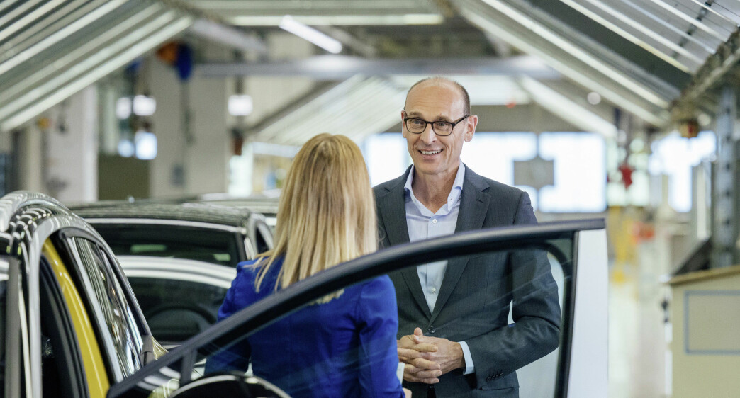 VW-sjefen vil fase ut bensin- og diesel­motorer fra nå