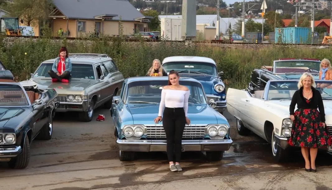 <b>PLASS TIL MANGE:</b> Bilen til Helen er romslig med plass til mange. Det er amcar-miljøet også. <b>PLASS TIL MANGE:</b> Bilen til Helen er romslig med plass til mange. Det er amcar-miljøet også.