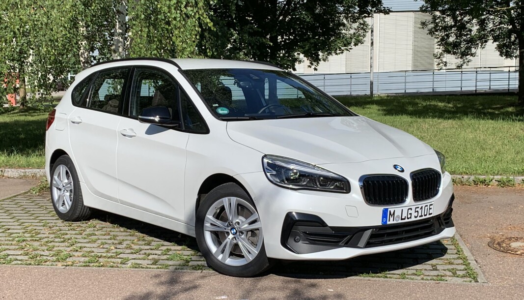 DEN NYTTIGE BMW-EN: 225xe fikk en oppgradering tidlig i år - deriblant større batteripakke. DEN NYTTIGE BMW-EN: 225xe fikk en oppgradering tidlig i år - deriblant større batteripakke.
