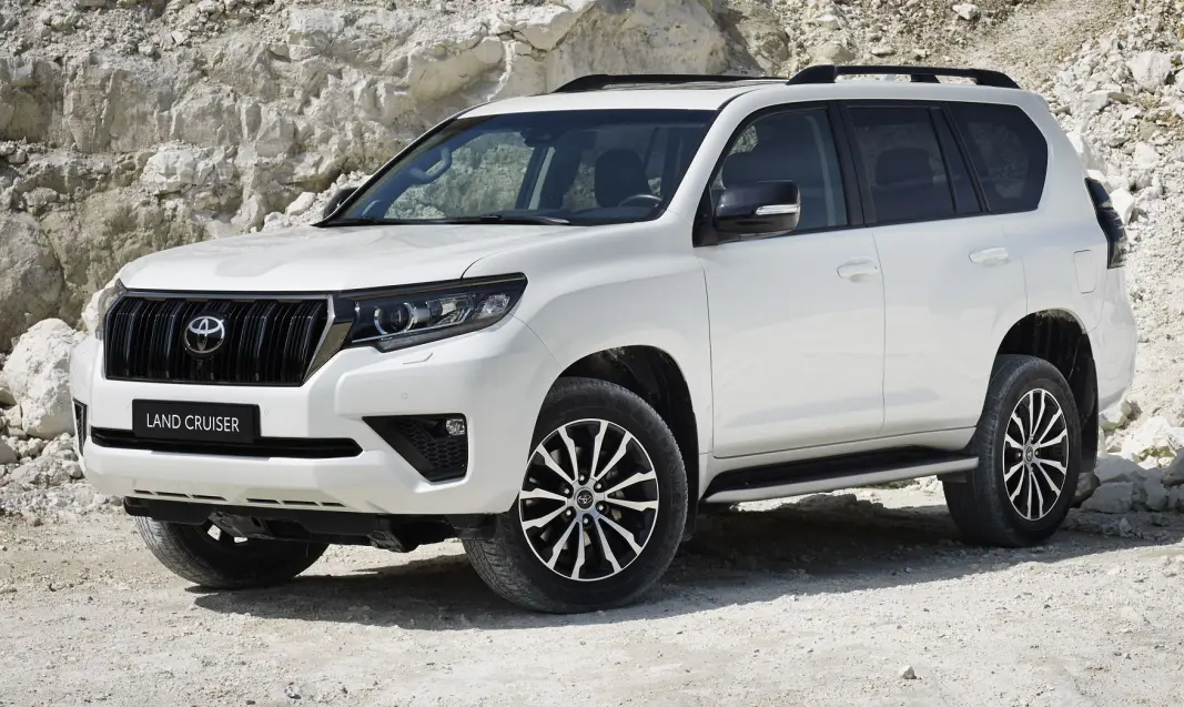 IKON: Slik ser legenden Land Cruiser ut i 2020. IKON: Slik ser legenden Land Cruiser ut i 2020.