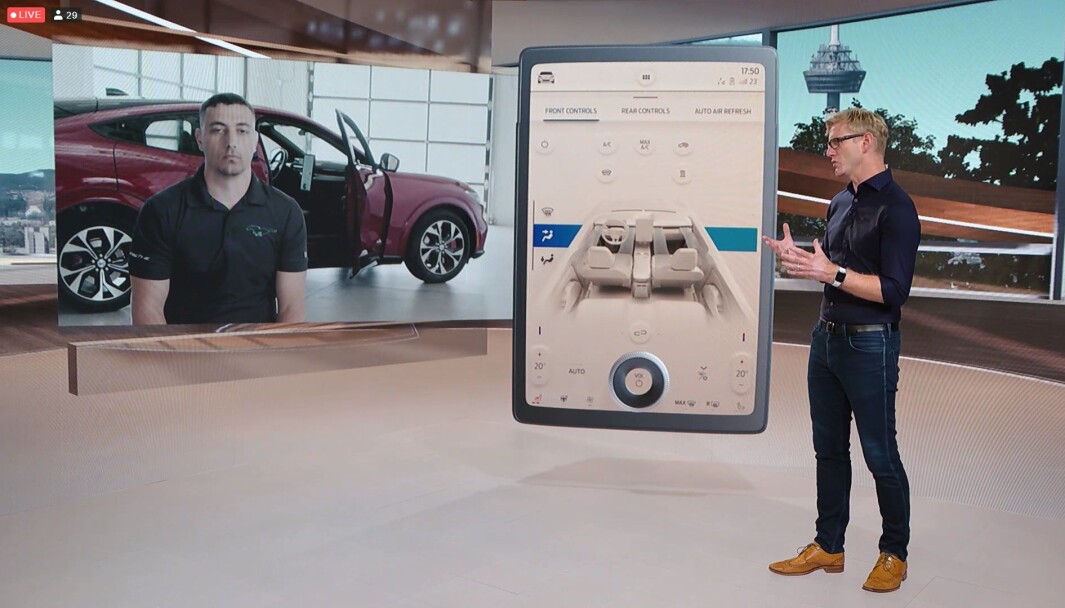 NEI, IKKE TESLA: Åtte år etter Model S får Fords elektriske SUV siste skrik innen skjerm og multimedia. NEI, IKKE TESLA: Åtte år etter Model S får Fords elektriske SUV siste skrik innen skjerm og multimedia.