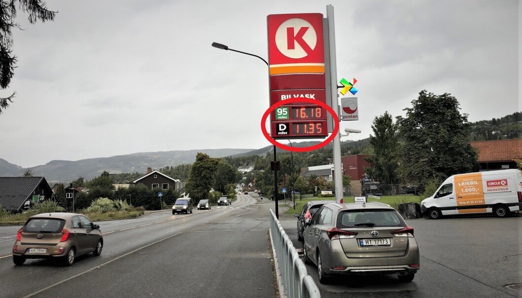 PRISKRIG: Listeprisen for diesel ligger langt over dette. Listeprisen er nå 15,15 kroner hos Circle K. PRISKRIG: Listeprisen for diesel ligger langt over dette. Listeprisen er nå 15,15 kroner hos Circle K.