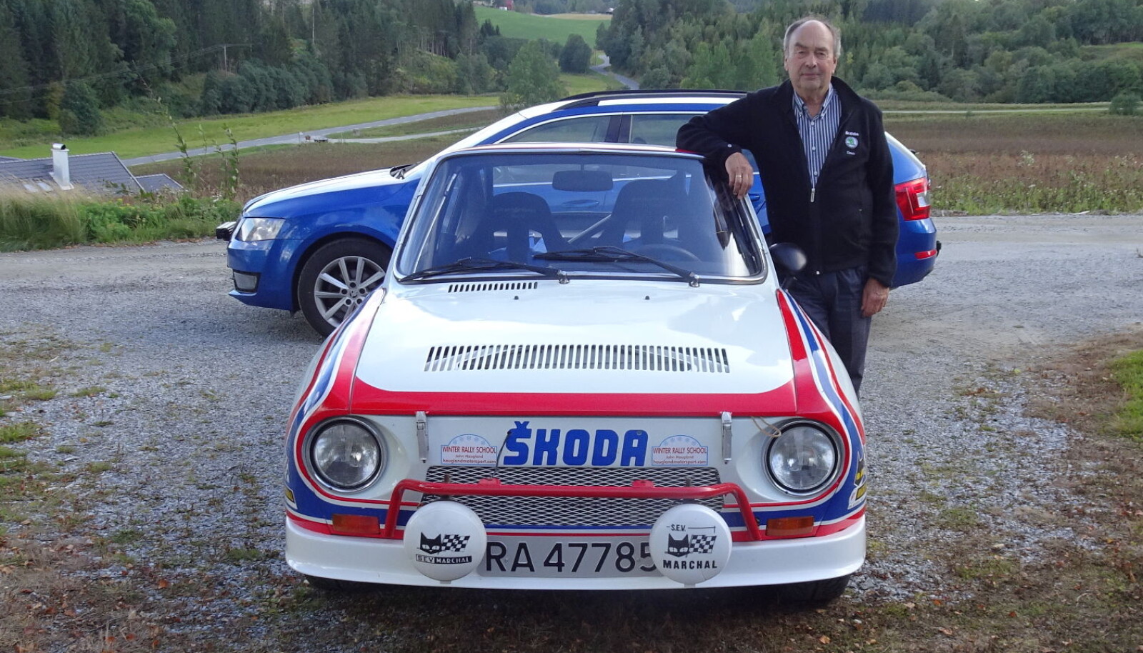 <b>FANT GULL:</b> Rallyvinneren John Haugland, her med sin 130RS, reddet Skodas frynsede rykte før Volkswagen tilførte merket sårt tiltrengte penger og kvalitet. Knapt noen fører har vunnet så mange billøp for Skoda gjennom tidene. <b>FANT GULL:</b> Rallyvinneren John Haugland, her med sin 130RS, reddet Skodas frynsede rykte før Volkswagen tilførte merket sårt tiltrengte penger og kvalitet. Knapt noen fører har vunnet så mange billøp for Skoda gjennom tidene.